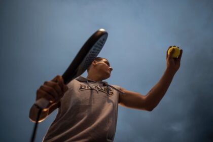 The most common paddle tennis injuries and how to prevent them